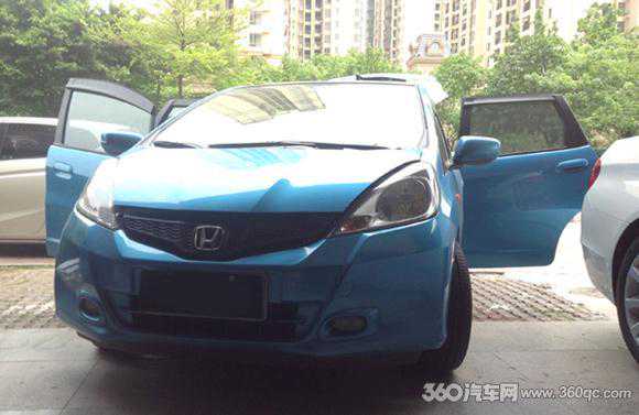 中期大改换Hi-End巨爽 本田飞度升级德国HELIX音响