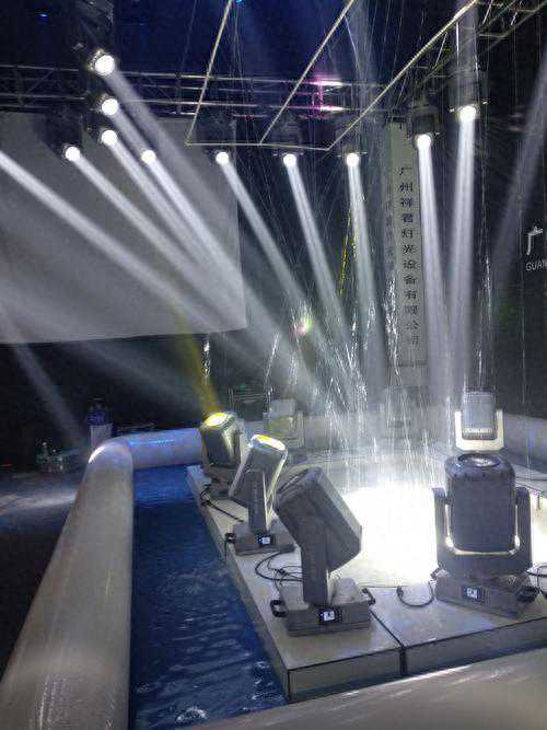 舞台灯光音响设备包括哪些？