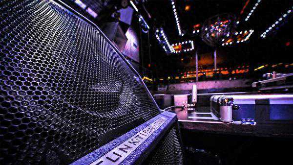 酒吧音响系统介绍