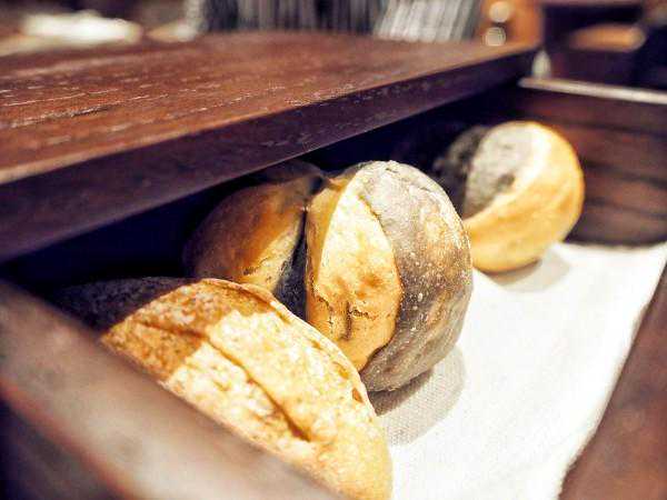 客厅音响开箱，虽然装修很累，看到好音响也就无所谓了！