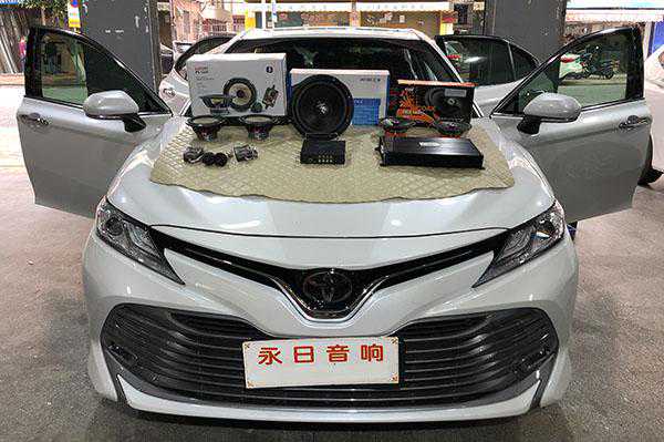 高明音响改装,丰田凯美瑞音响升级弗莱德FA4四声道—永日汽车音响