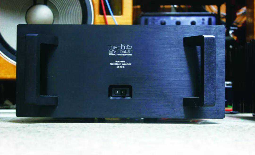 JBL V150NC自适应降噪，轻松俘获你的耳朵！