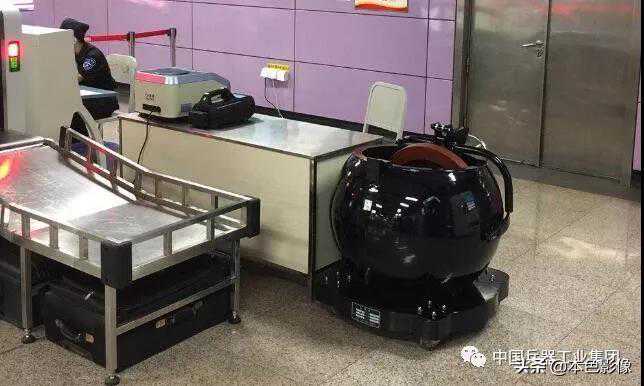 火车站、地铁站内的这个“大球”是干什么用的？