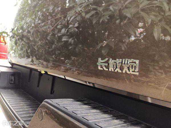 不只是多拉货那么简单，乘用版和商用版长城炮皮卡到底啥区别