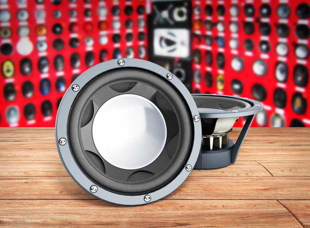 汽车改装音响什么牌子好？老司机推荐这3款，宛如听演唱会