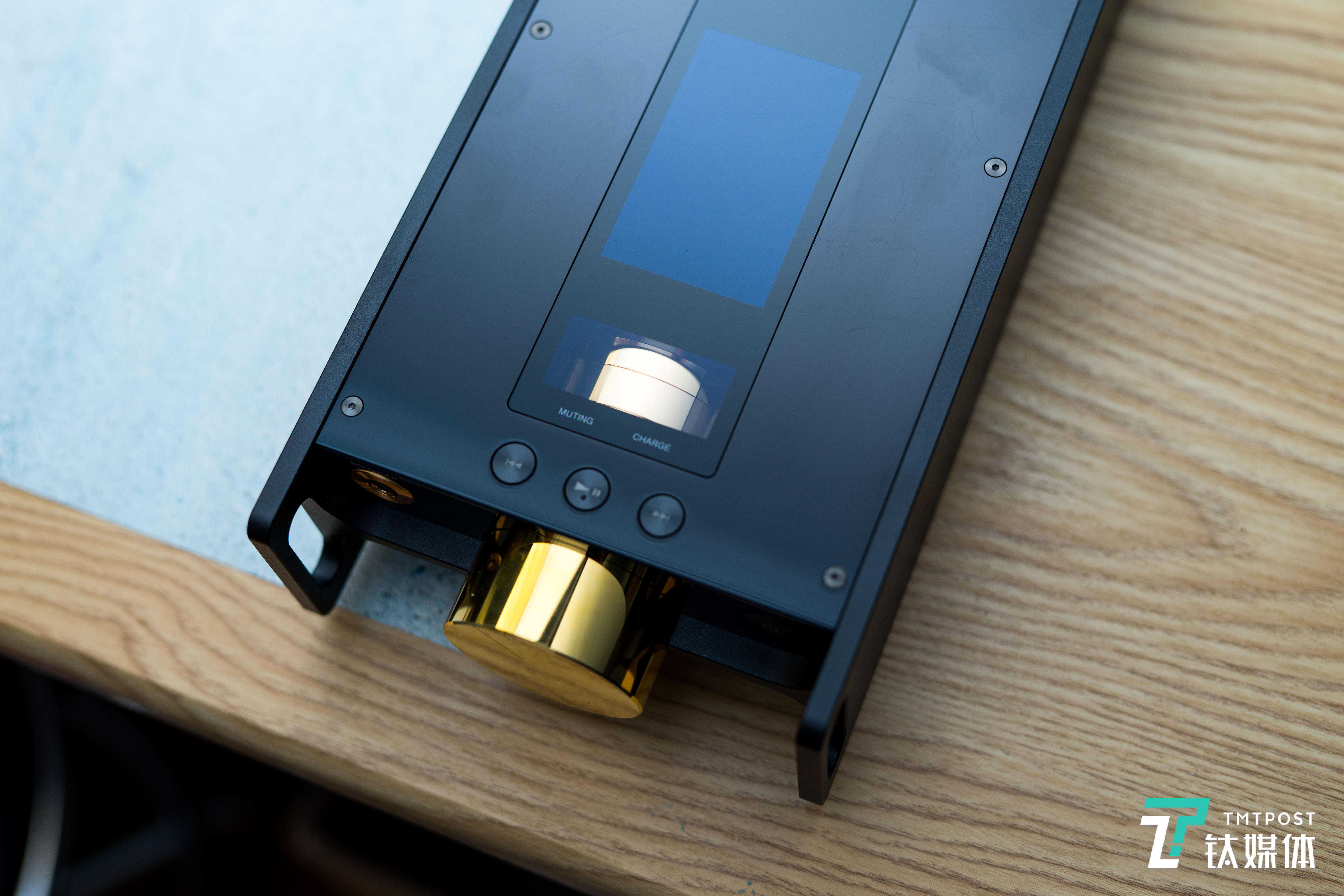 “索六万”DMP-Z1音乐播放器评测：这是好声音的最终表现形式｜钛极客