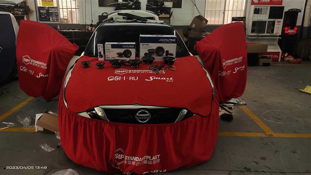 层次感分明！汕头日产轩逸汽车音响改装阿尔派DP-65C两分频