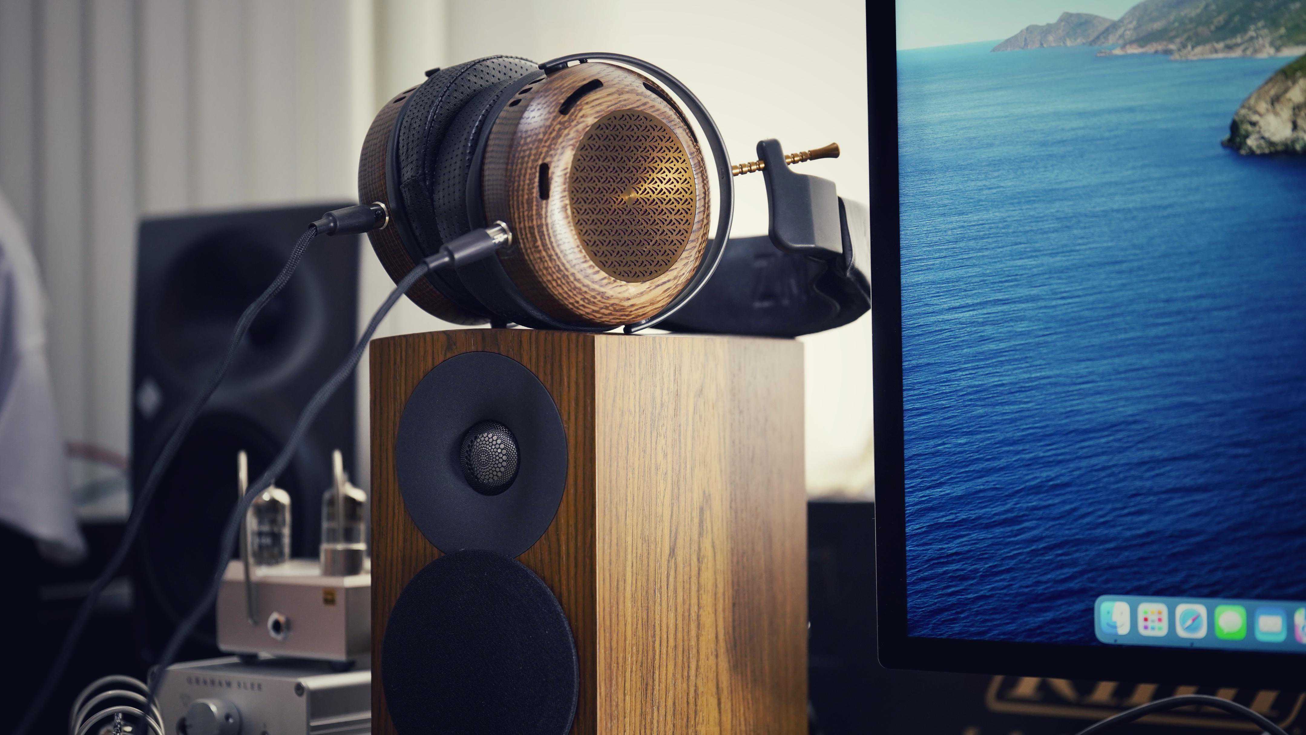 三万块就能买到最好听的声音?美国顶级平板耳机Caldera深度评测