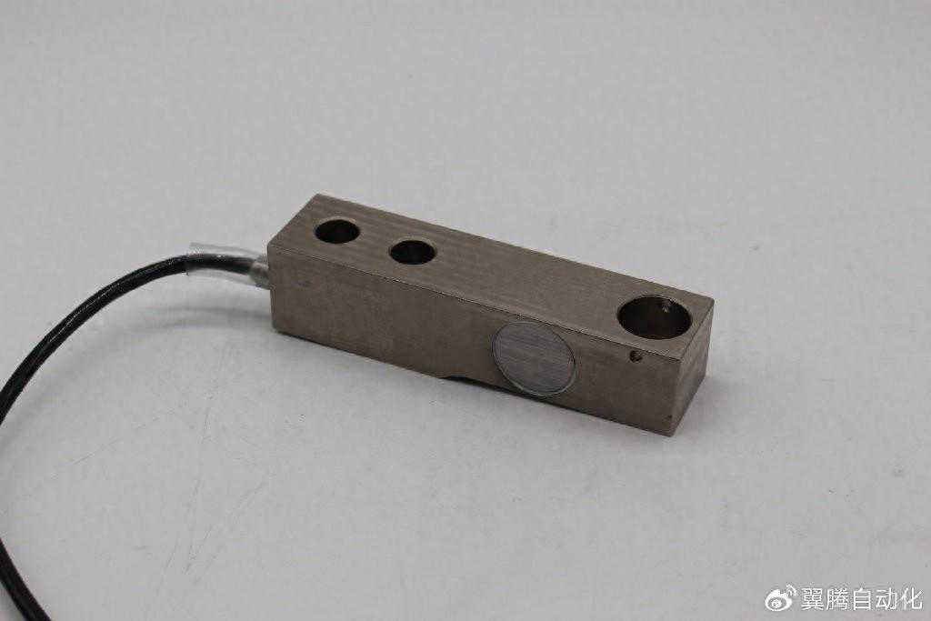 中航传感器BM6A-C3-12KG-6B6：测力传感器的原料有哪些？