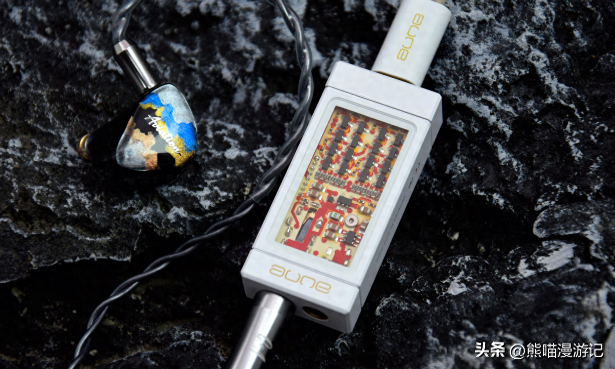 无限接近旗舰HiFi播放器听感的手机解码耳放，奥莱尔aune YUKI评测