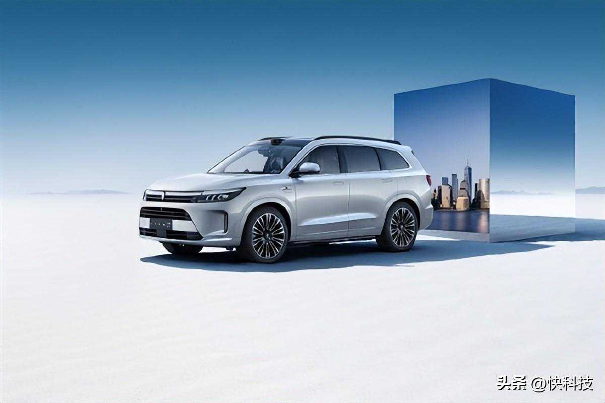 余承东再喊遥遥领先！问界新M7来了：满油满电能跑1300km