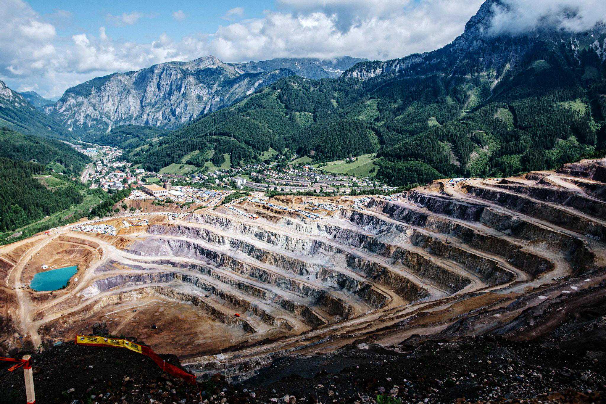 FIM 极限越野 2023 奥地利矿山大赛，多款量产车亮相