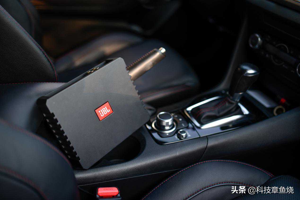 嫌弃原车音响糟糕音效？JBL全新DSP上市，即刻焕新车内听觉体验