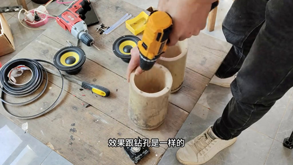 用废弃的竹筒，做一对音箱，感觉还不错#哈曼卡顿