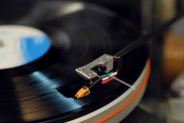 玩音响闲庭信步，随手制作一根唱臂，效果不俗，信心倍增